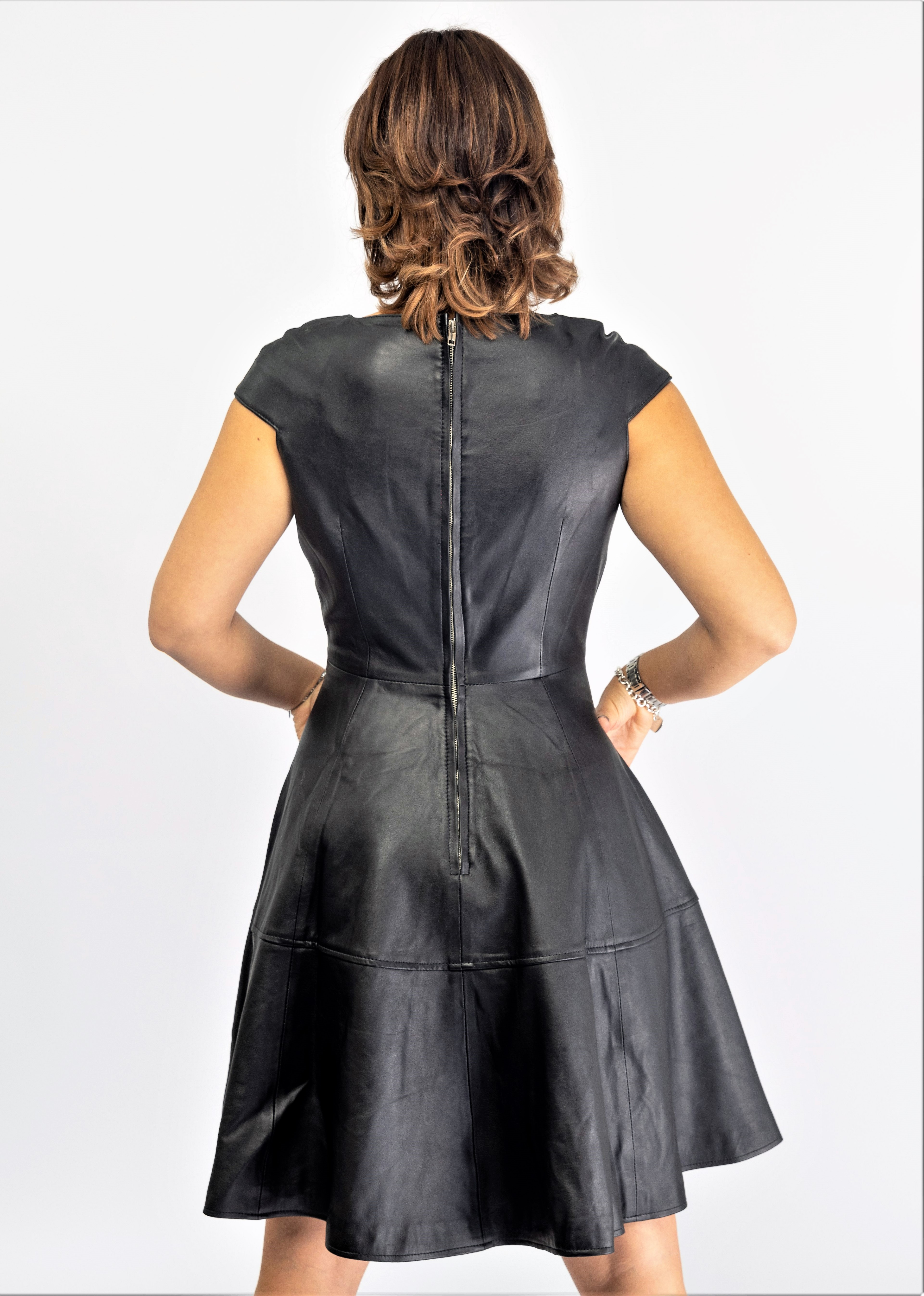 A-Style - robe en cuir en VÉRITABLE cuir le noir - Merano
