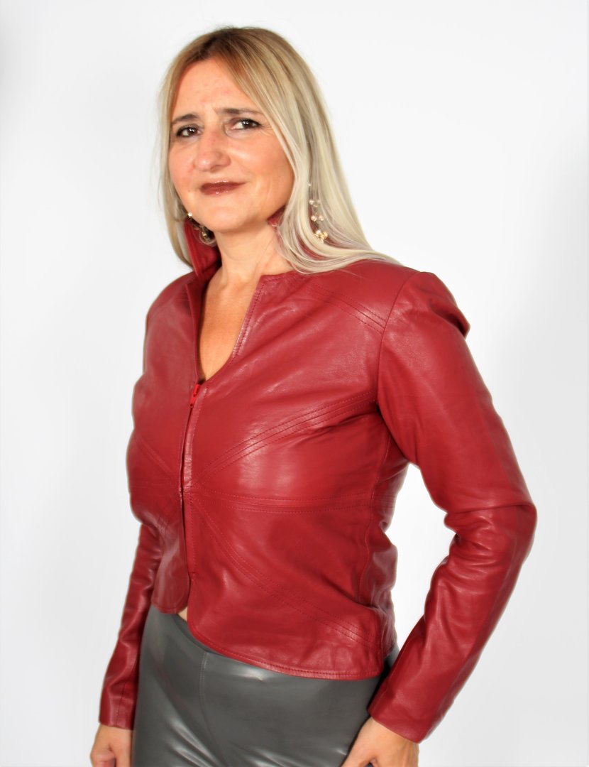Leather Jacket Short Jacket in GENUINE LEATHER elegant red