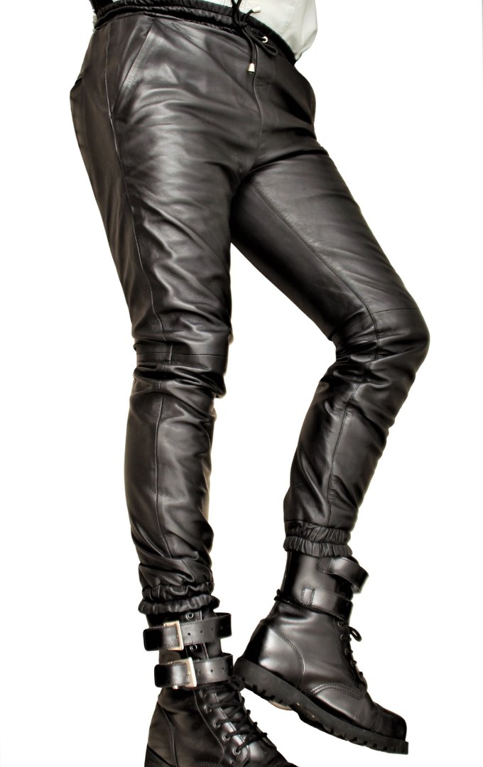 Jogging Trousers in GENUINE Leather in black