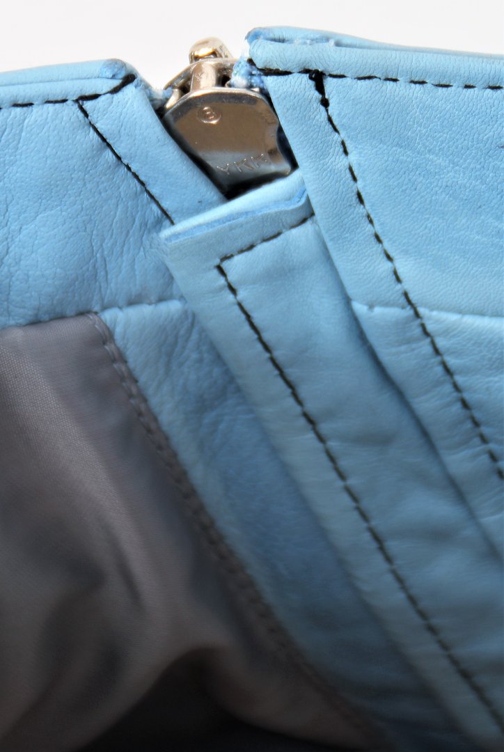 Falda de cuero AUTENTICO-azul-corte diagonal