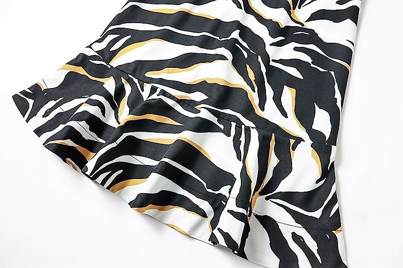 Kleid im Camouflage Tiermuster  - Leoparden Style