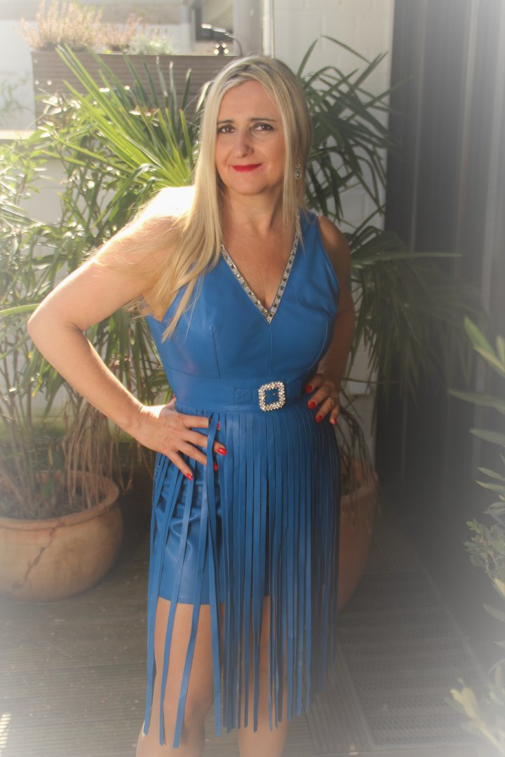 LEATHER DRESS in real leather as a fringe dress blue
