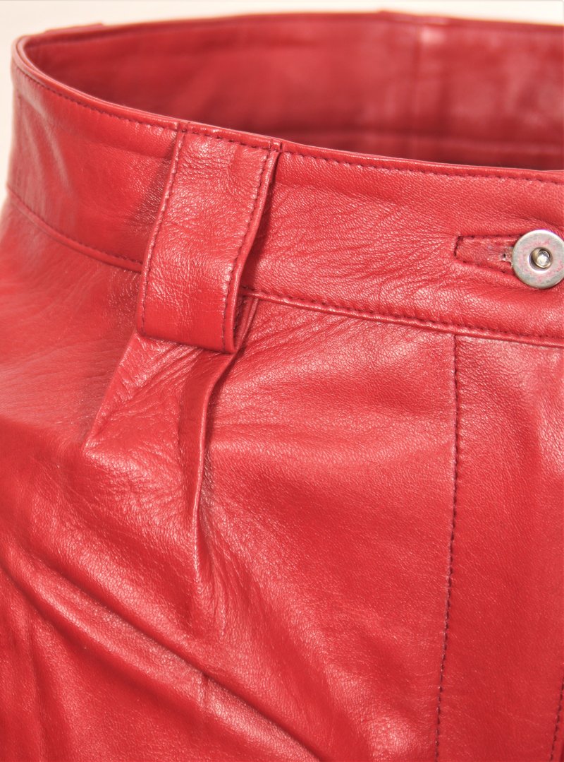 Leder-Shorts Hot Pants in ECHT-LEDER im ELEGANTEN Style in rot